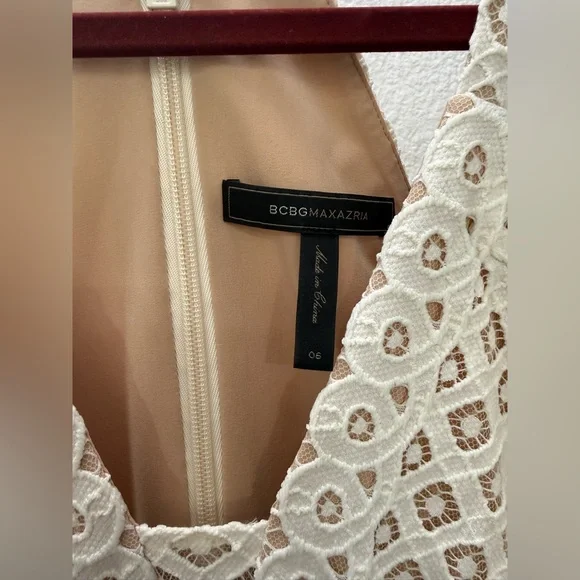 BCBGMaxAzria Christel Gown White Lace Floor Length Maxo Dress Wedding sz 6, $498 - Picture 5 of 8